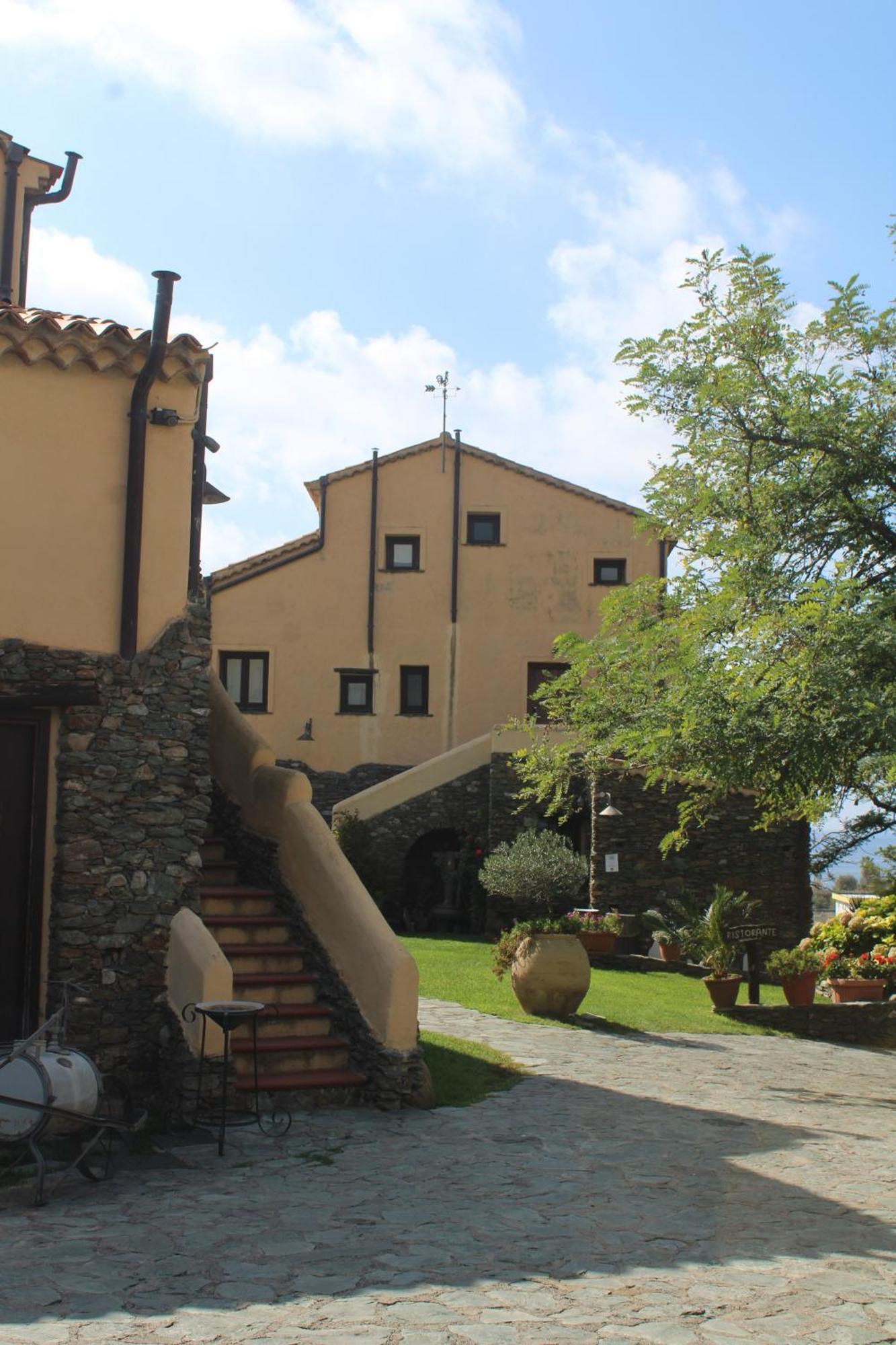 아망테 Il Borgo Della Marinella 게스트하우스 외부 사진