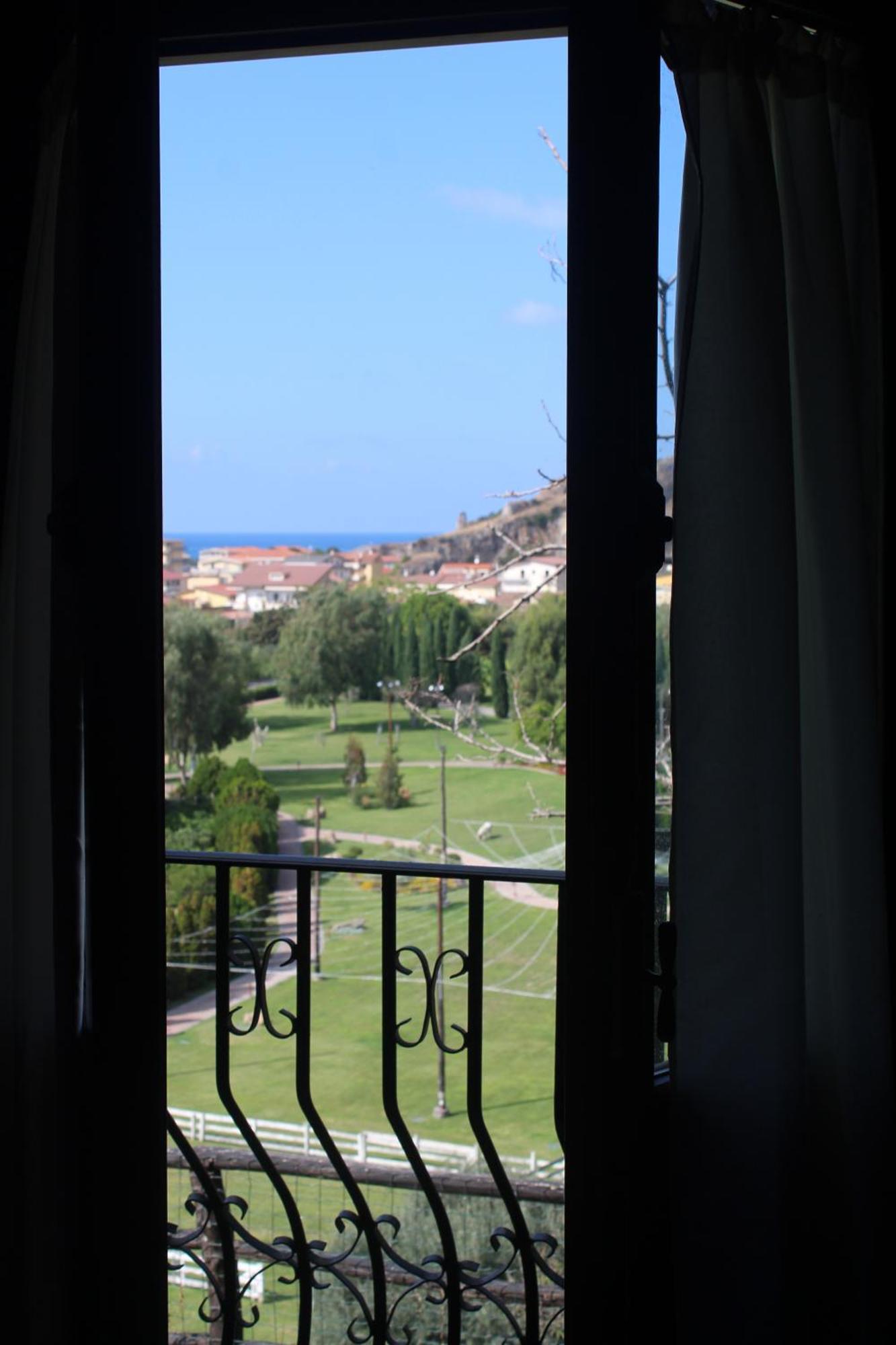 아망테 Il Borgo Della Marinella 게스트하우스 외부 사진